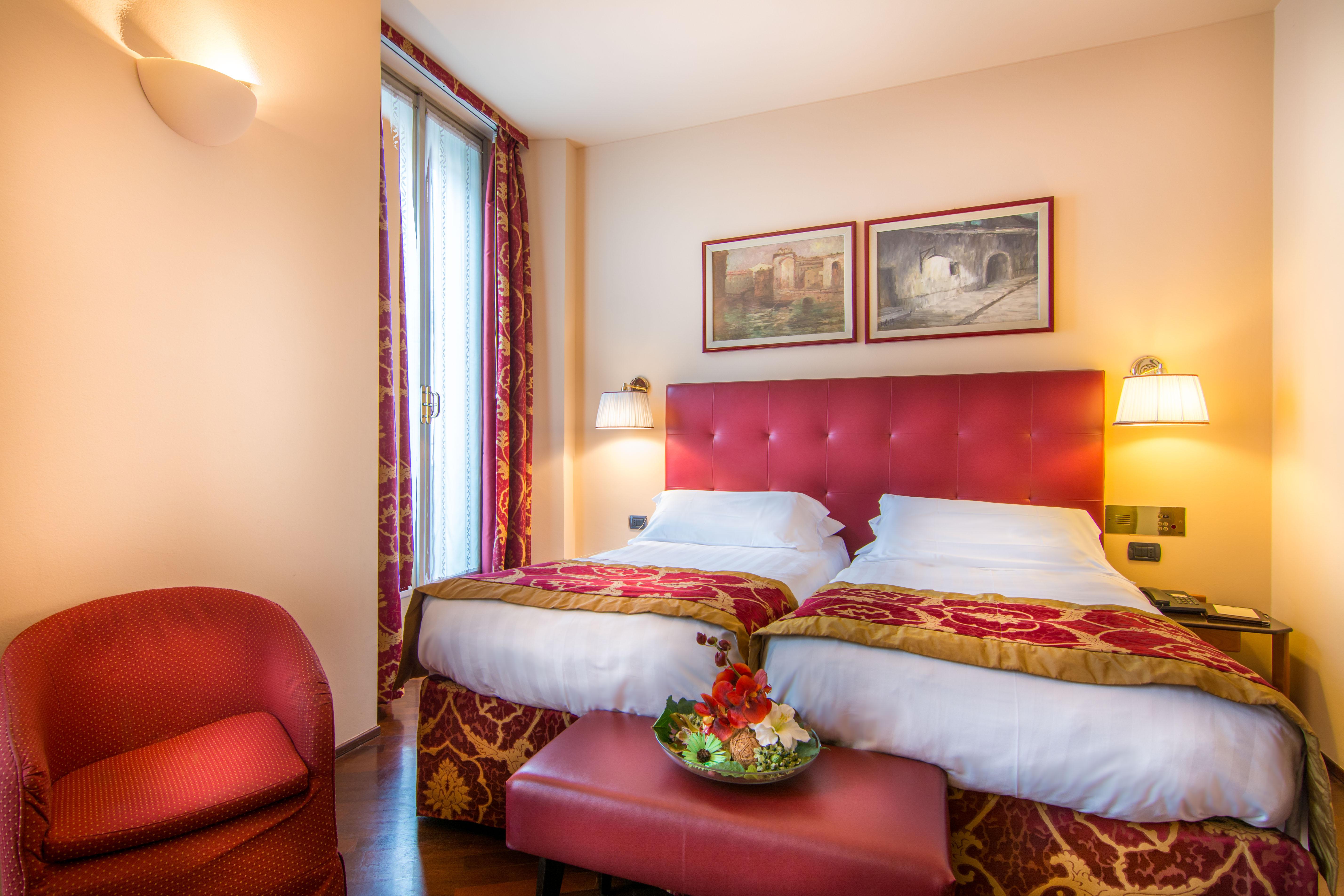 Hotel Regina Milano Esterno foto