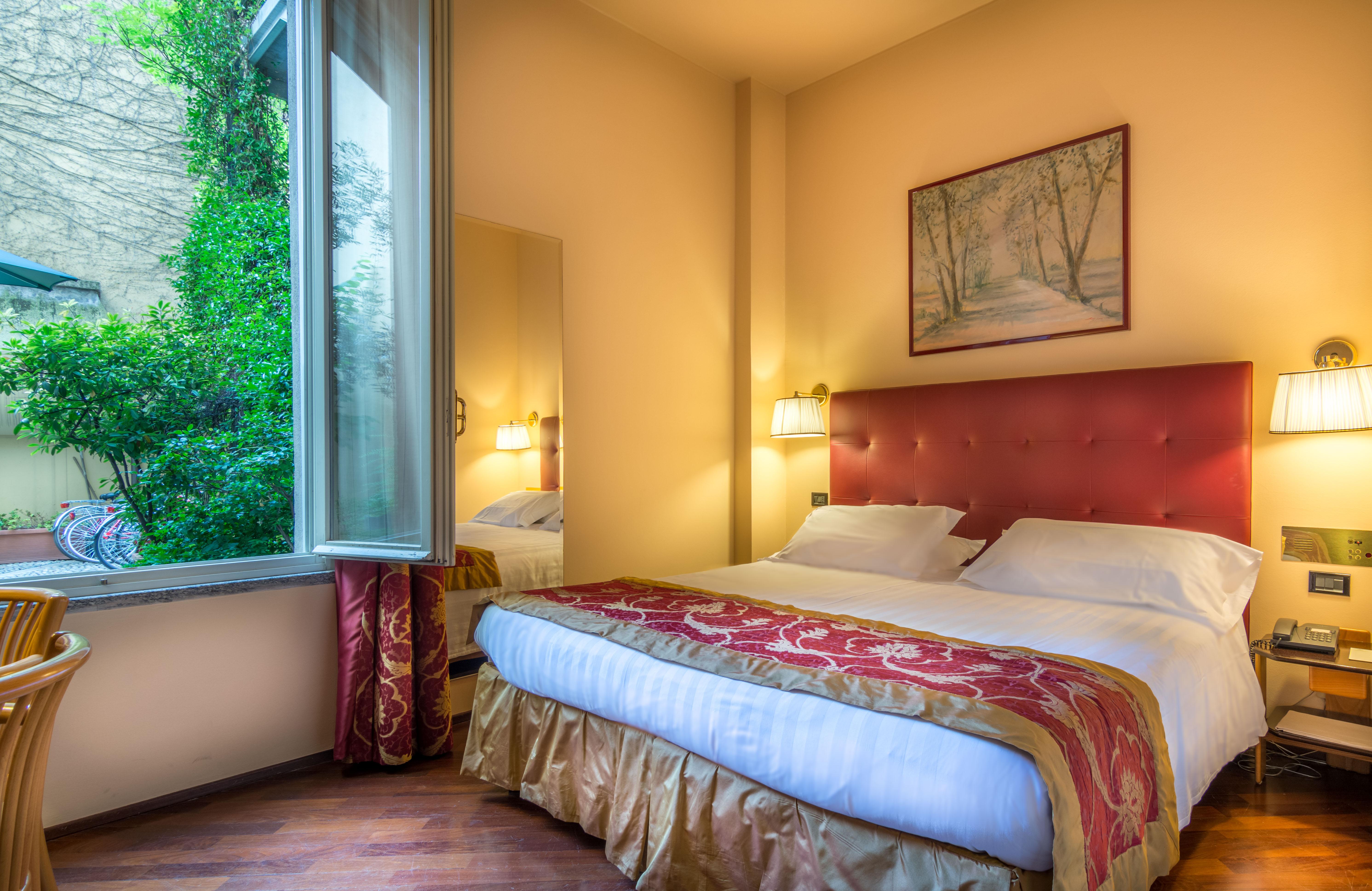 Hotel Regina Milano Esterno foto