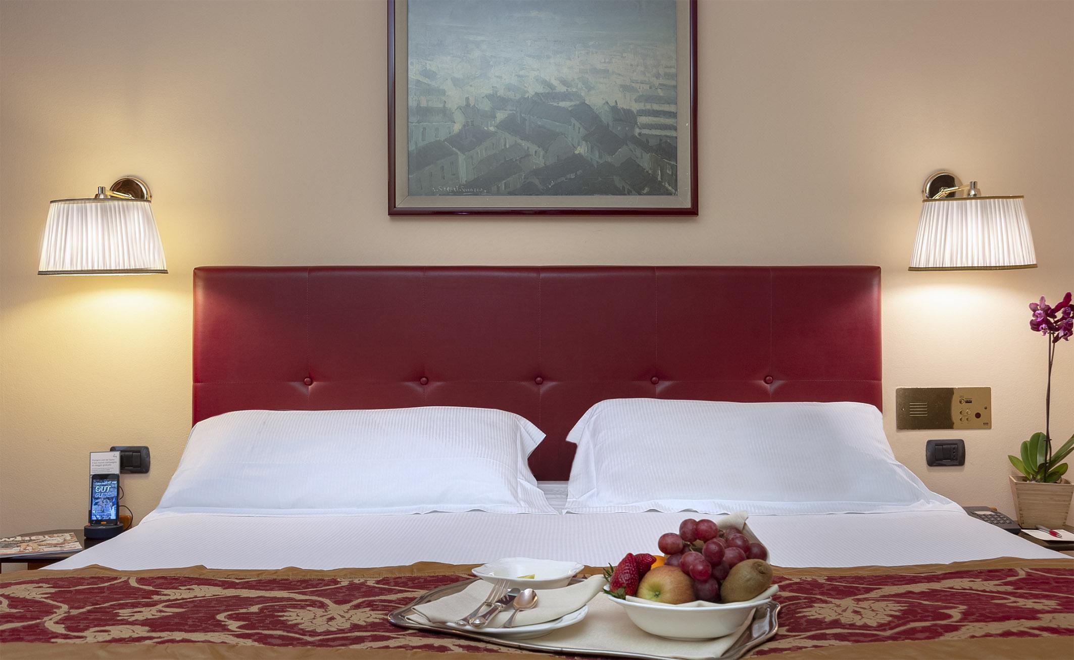 Hotel Regina Milano Esterno foto
