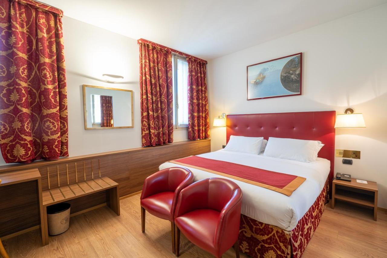 Hotel Regina Milano Esterno foto