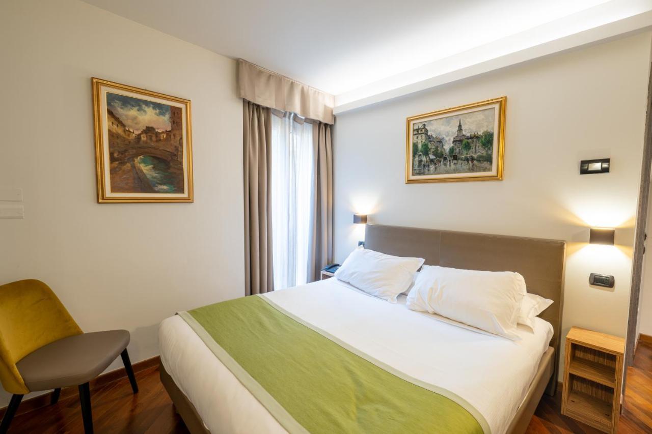 Hotel Regina Milano Esterno foto